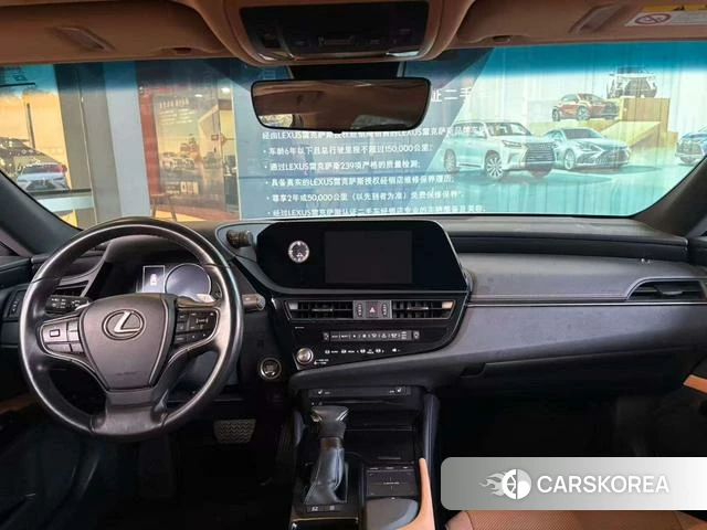 Lexus ES 2021 Белый из Китая