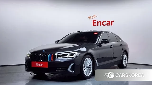 BMW 5 Series (G30) 2023 Серый из Кореи