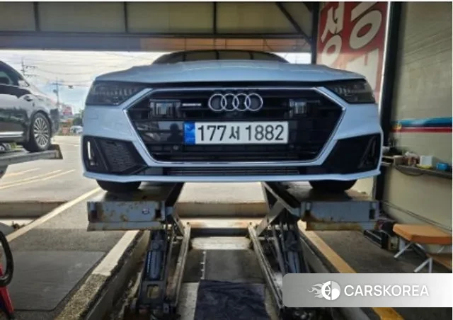 Audi A7 (4K) 2021 Белый из Кореи