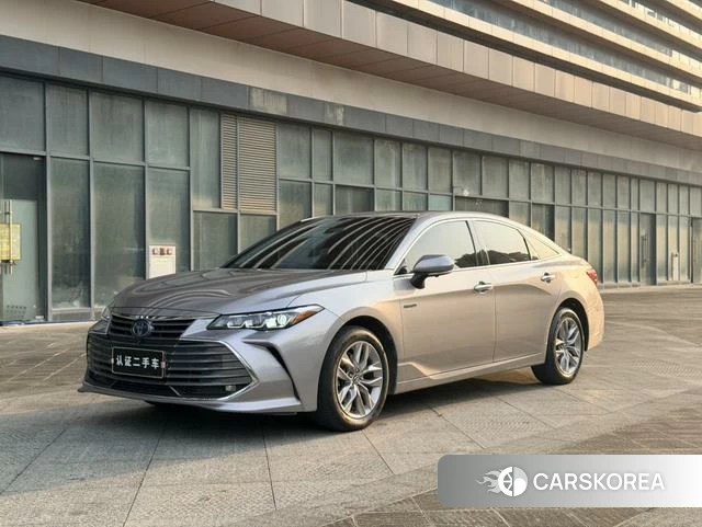 Toyota Asian dragon 2021 Серебристо-серый из Китая