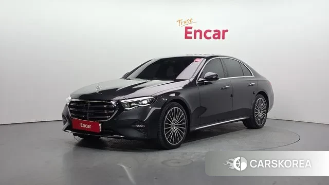 Mercedes-Benz E-Class W214 2024 Серый из Кореи