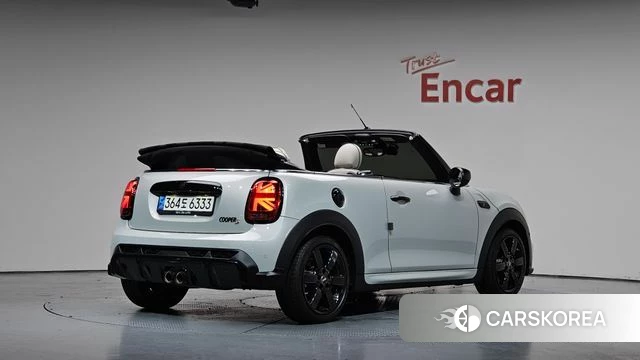 Mini Cooper S Convertible 2022 Серебряный из Кореи
