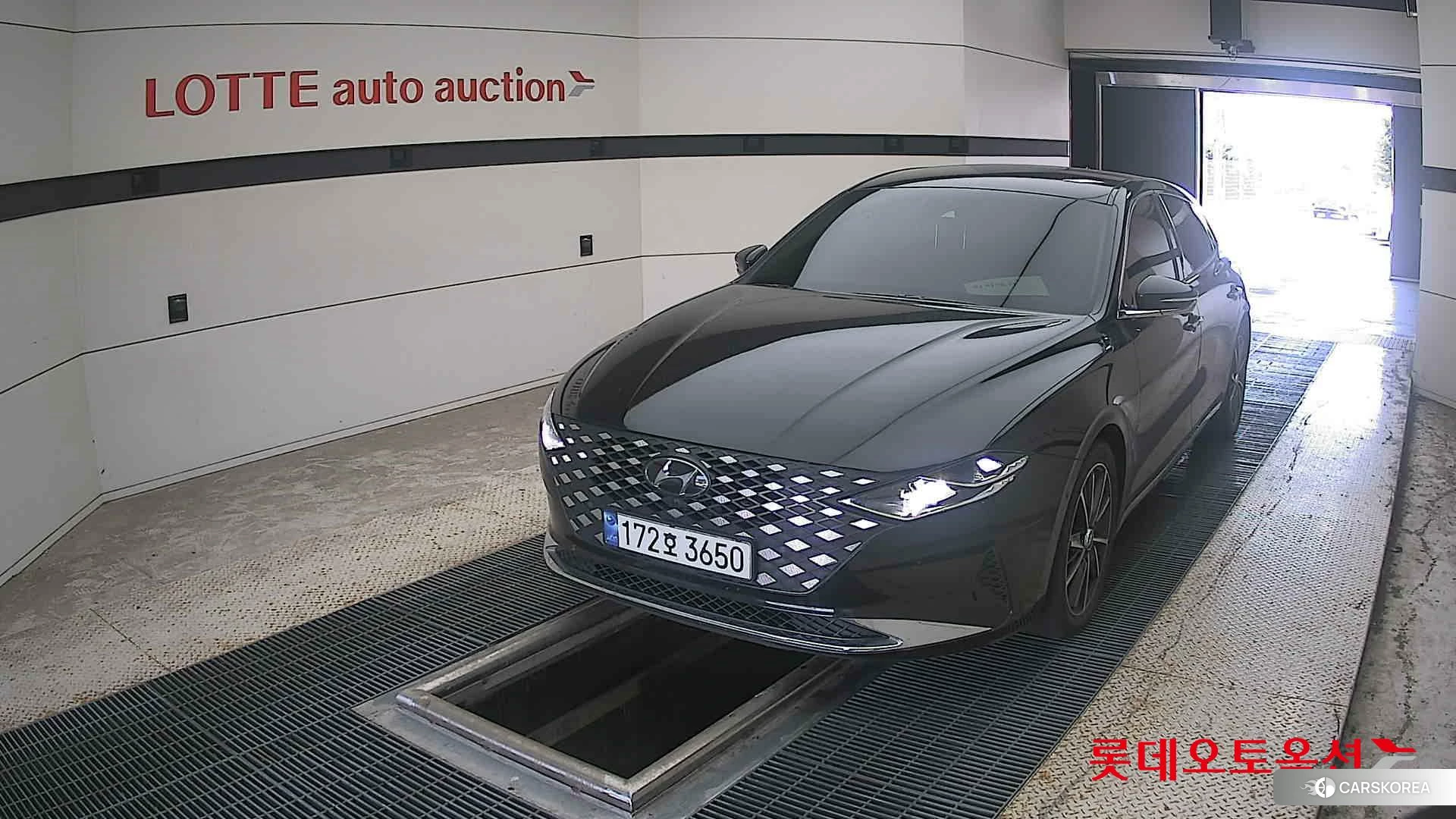 Hyundai Grandeur 2023 Abyss Black Pearl из Кореи