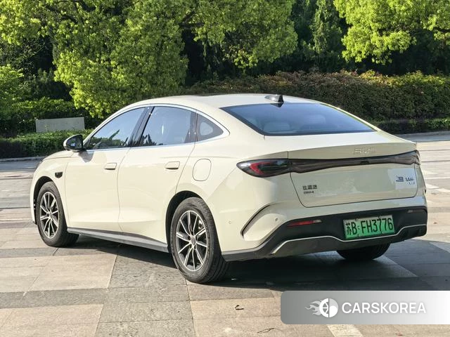 BYD Seal 06DM 2025 Белый из Китая
