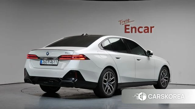 BMW 5 Series (G60) 2025 Белый из Кореи