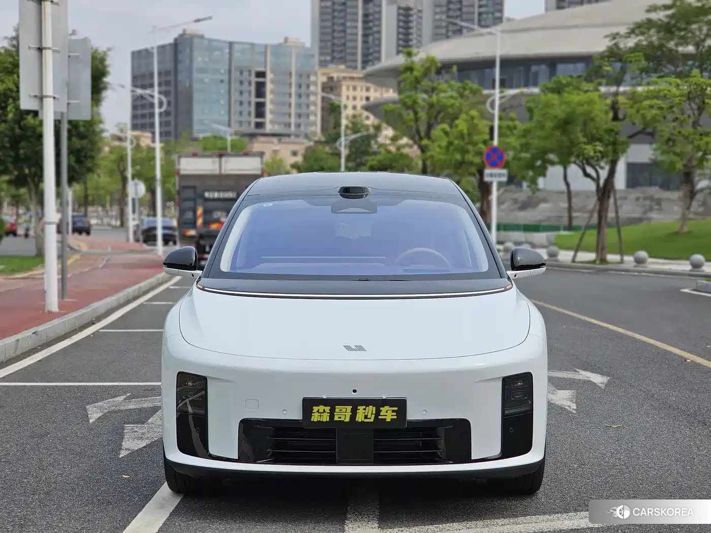 Ideal car Ideal i8 2025 Белый из Китая