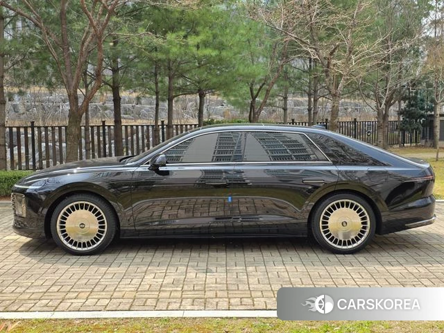 Hyundai Grandeur Hybrid (GN7) 2023 Черный из Кореи