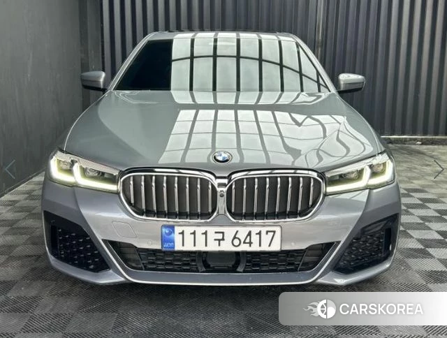 BMW 5 Series (G30) 2023 Серый из Кореи