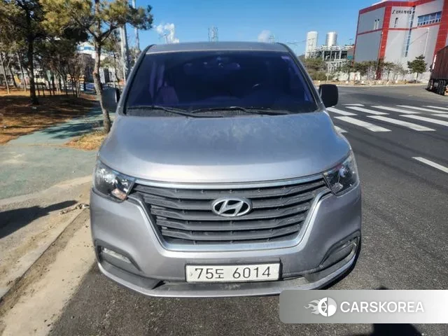 Hyundai The New Grand Starex 2018 Серебряный из Кореи