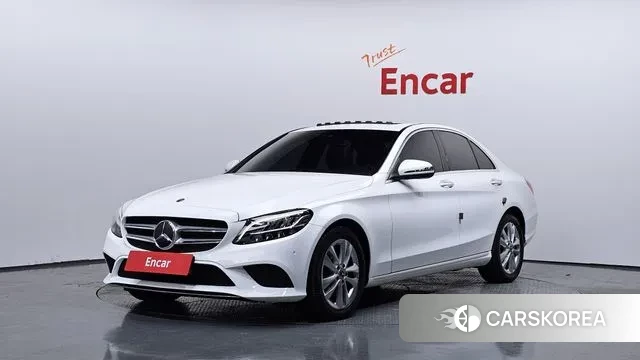 Mercedes-Benz C-Class W205 2019 Белый из Кореи