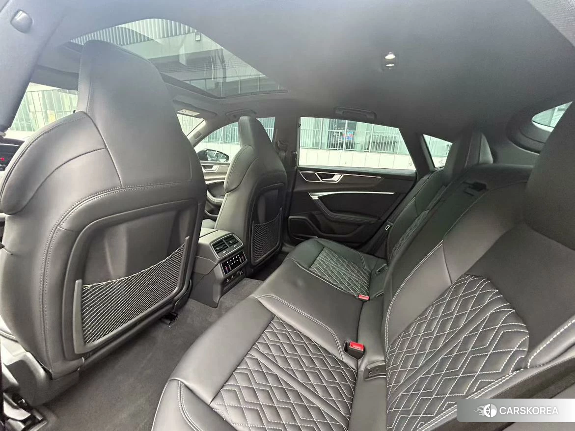 Audi A7 2023 Черный из Китая
