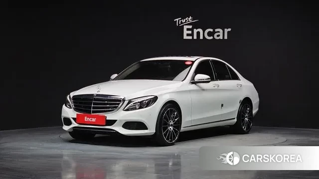 Mercedes-Benz C-Class W205 2018 Белый из Кореи
