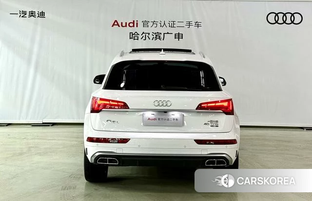 Audi Q5L 2023 Белый из Китая