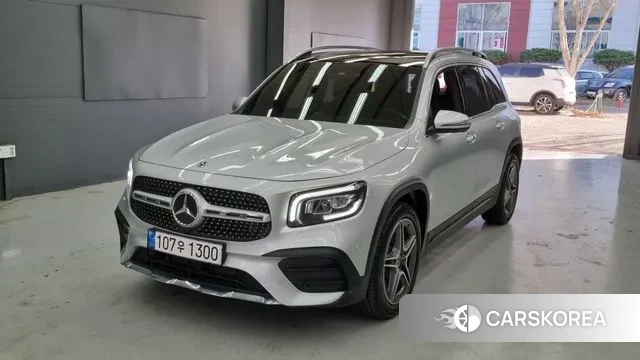 Mercedes-Benz GLB-Class X247 2020 Серебристо-серый из Кореи