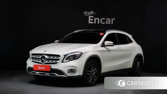 Mercedes-Benz GLA-Class X156 2019 Белый из Кореи