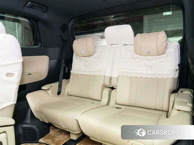 Toyota Elfa 2024 Черный из Китая