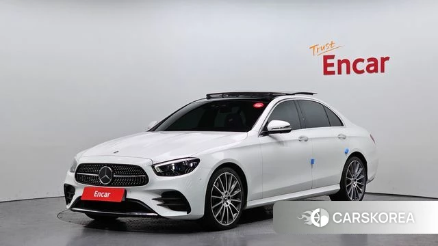 Mercedes-Benz E-Class W213 2022 Белый из Кореи