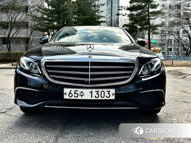 Mercedes-Benz E-Class W213 2018 Черный из Кореи
