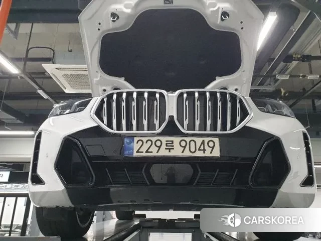 BMW X6 (G06) 2024 Белый из Кореи