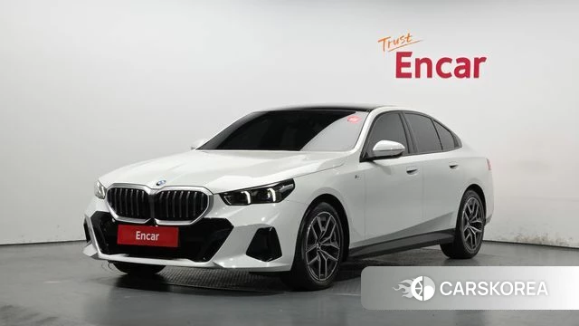 BMW 5 Series (G60) 2025 Белый из Кореи