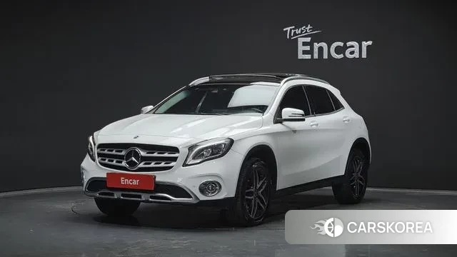 Mercedes-Benz GLA-Class X156 2018 Белый из Кореи