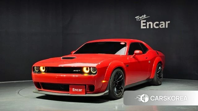 Dodge Challenger 2018 Красный из Кореи