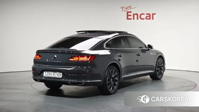 Volkswagen Arteon 2019 Серый из Кореи
