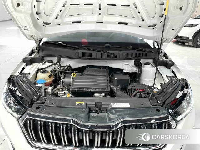 Skoda Komik GT 2022 Белый из Китая