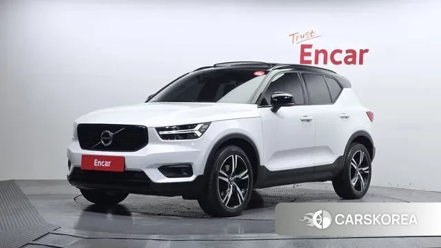 Volvo XC40 2020 Белый из Кореи