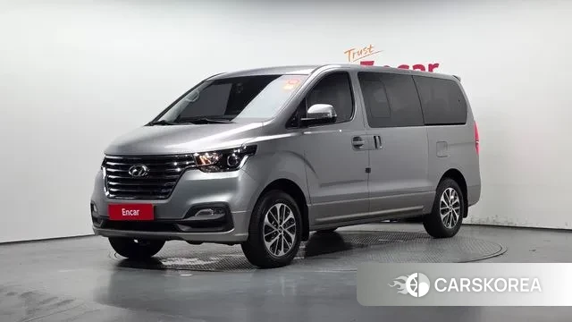 Hyundai The New Grand Starex 2018 Серебристо-серый из Кореи