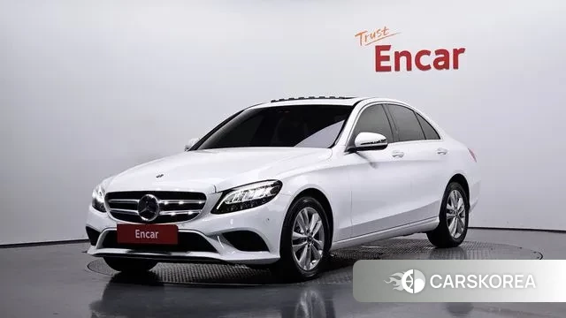 Mercedes-Benz C-Class W205 2019 Белый из Кореи
