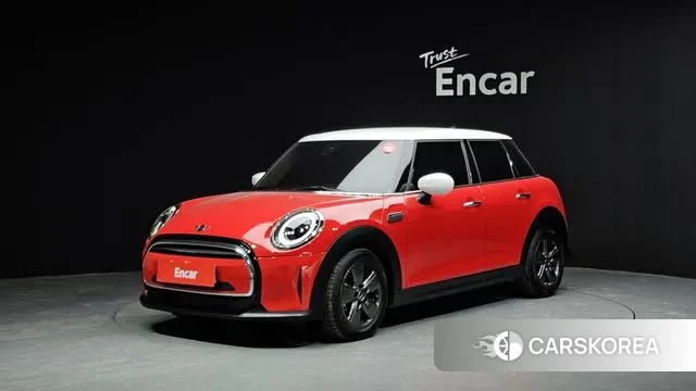 Mini Cooper 2023 Красный из Кореи