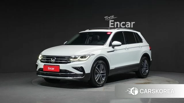 Volkswagen Tiguan second Generation 2022 Белый из Кореи