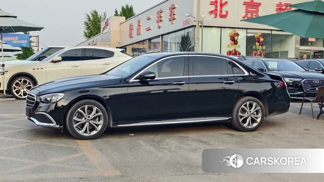Mercedes-Benz E-class 2023 Черный из Китая
