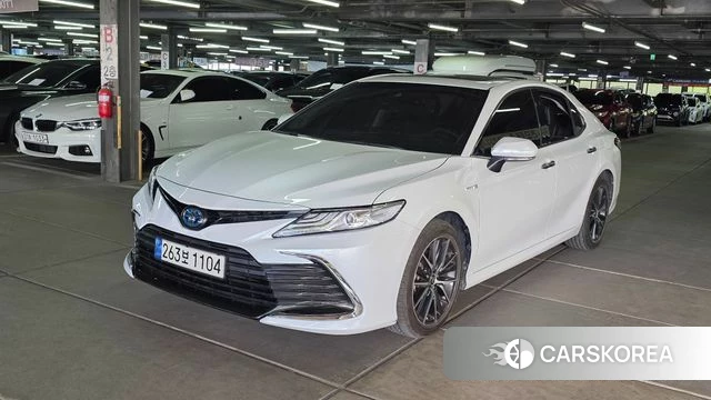 Toyota Camry (XV70) 2024 Белый из Кореи