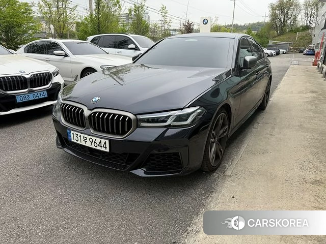 BMW 5 Series (G30) 2021 Черный из Кореи