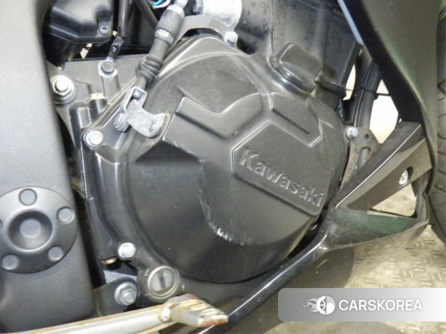 Engine photo