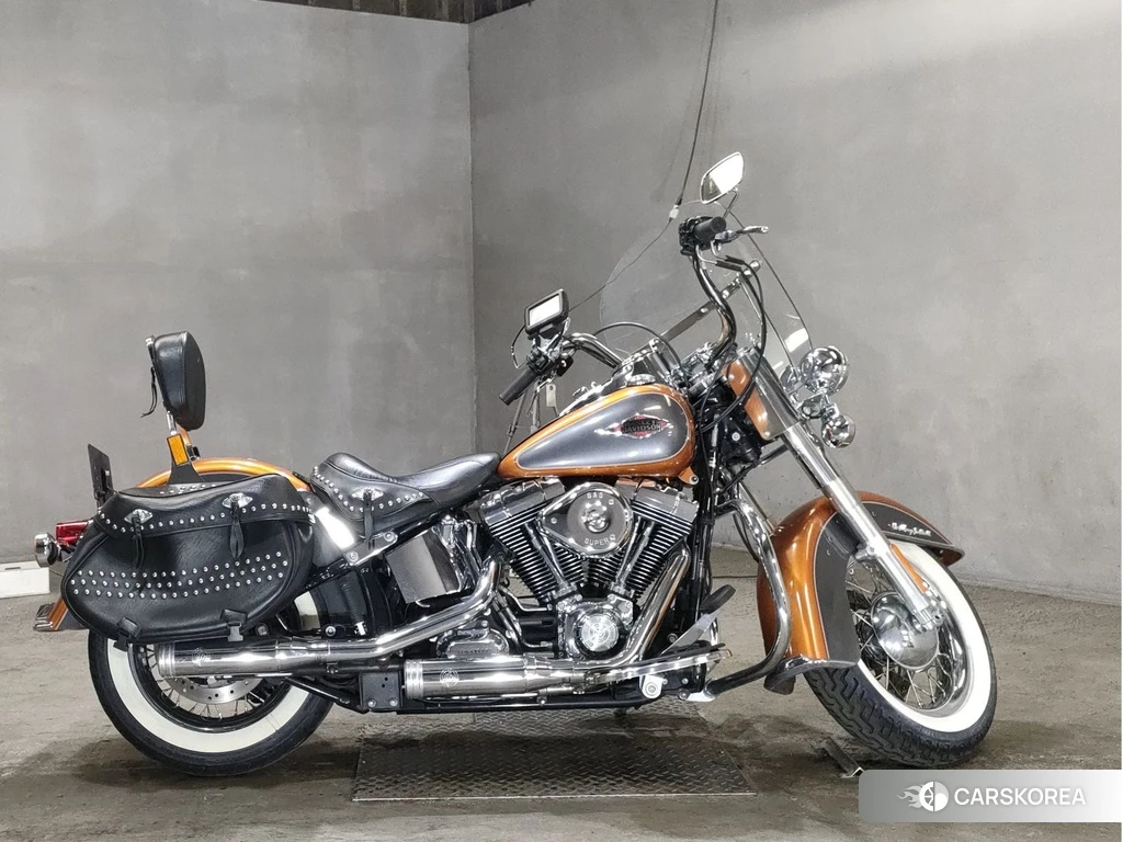 Проданный Harley-Davidson Heritage Softail Classic FLSTC1580 2015 из Японии, фото 2