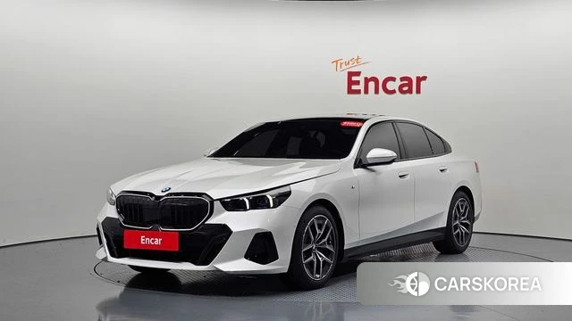 BMW 5 Series (G60) 2025 Белый из Кореи