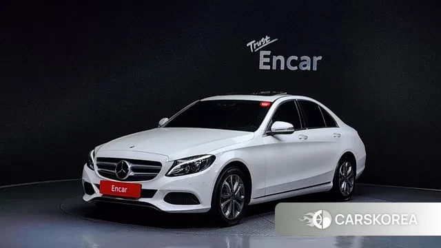 Mercedes-Benz C-Class W205 2018 Белый из Кореи