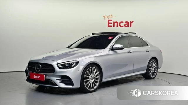 Mercedes-Benz E-Class W213 2022 Серебристо-серый из Кореи