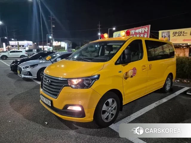 Hyundai The New Grand Starex 2020 Желтый из Кореи