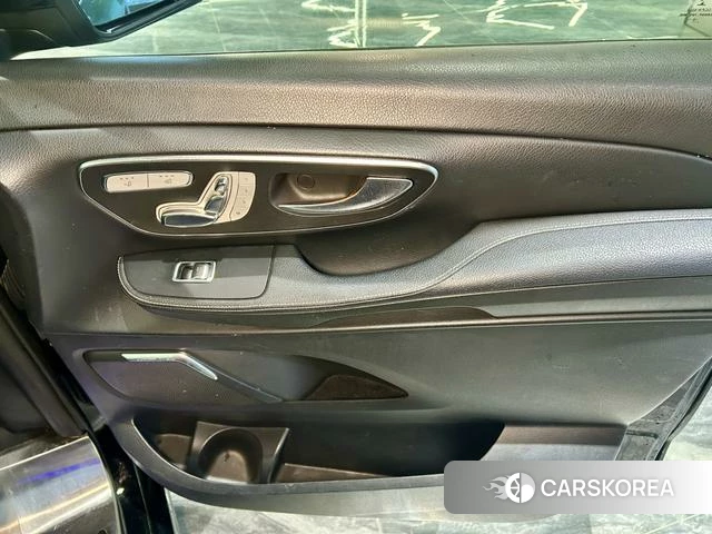 Mercedes-Benz V-class 2019 Черный из Китая