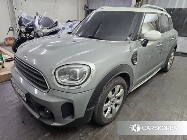 Mini Cooper Countryman 2022 Серебряный из Кореи