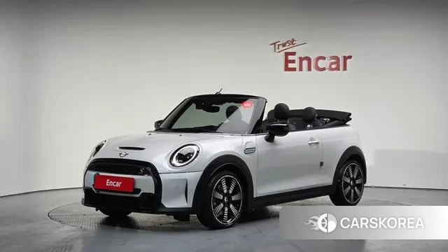 Mini Cooper S Convertible 2023 Белый из Кореи