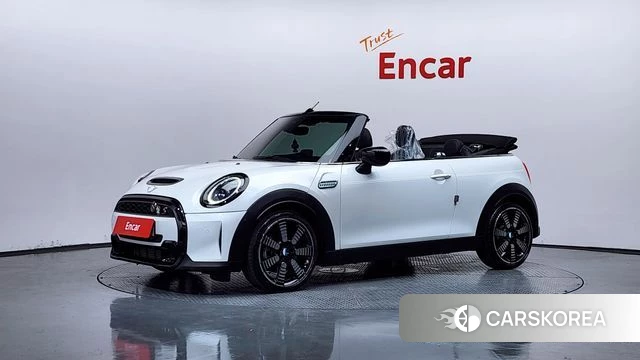 Mini Cooper S Convertible 2023 Белый из Кореи