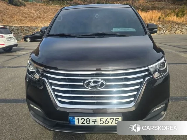 Hyundai The New Grand Starex 2018 Коричневый из Кореи