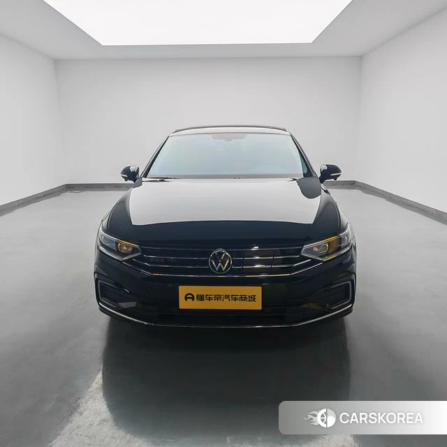 Volkswagen Magotan PHEV 2024 Черный из Китая