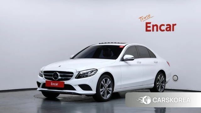 Mercedes-Benz C-Class W205 2021 Белый из Кореи
