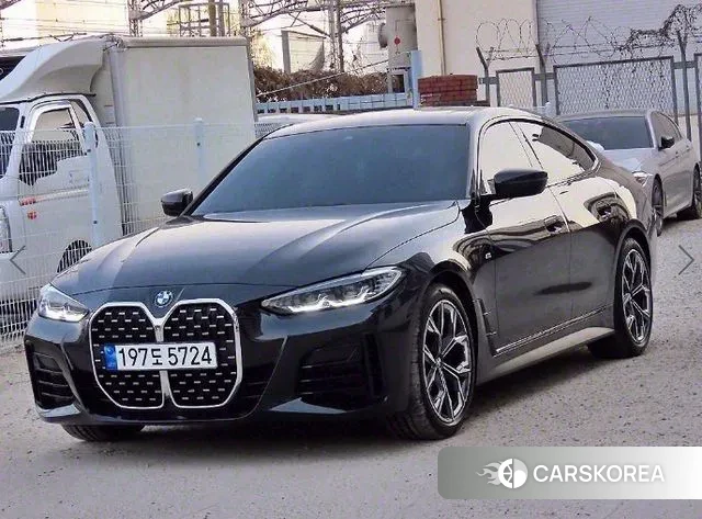 BMW 4 Series (G22) 2023 Черный из Кореи